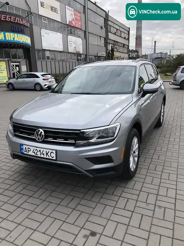 Volkswagen Tiguan 2020, фото з оголошення 1 з 20, VIN 3VV0B7AX9LM138539