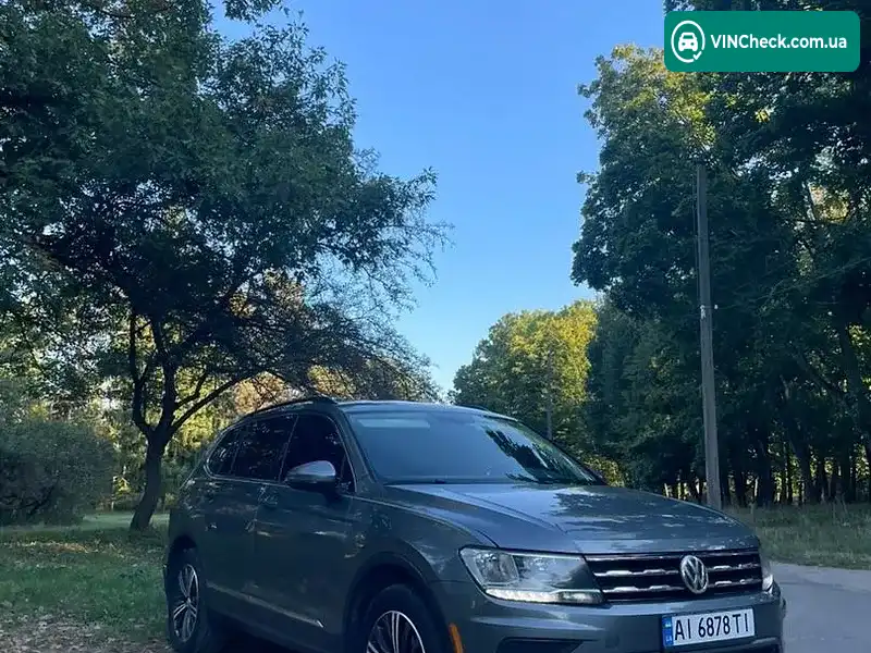 Volkswagen Tiguan 2017, фото з оголошення 2 з 16, VIN 3VV3B7AX1JM026800