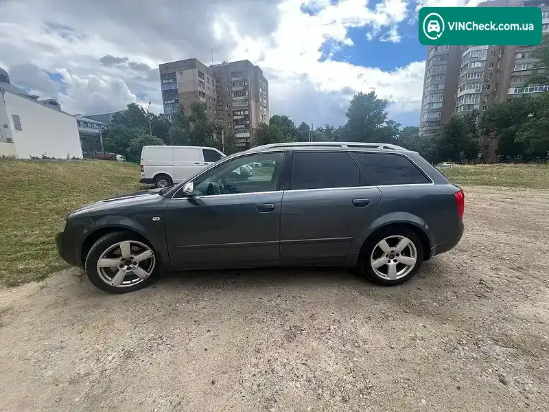 Audi A4 2002, фото з оголошення 1 з 13, VIN WAUZZZ8E82A298034
