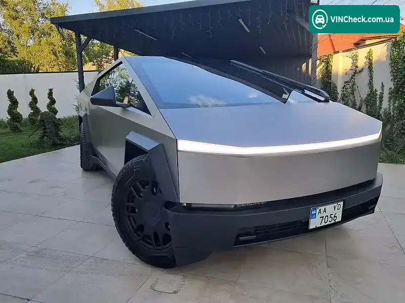 Tesla Cybertruck 2024, фото з оголошення 2 з 21, VIN 7G2CEHEE4RA038485