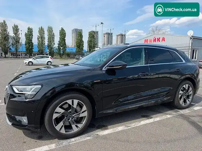 Audi e-tron 2021, фото з оголошення 2 з 16, VIN WAUZZZGE9MB040829