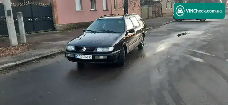 Volkswagen Passat 1995, фото з оголошення 1 з 8, VIN WVWZZZ3AZSE157706