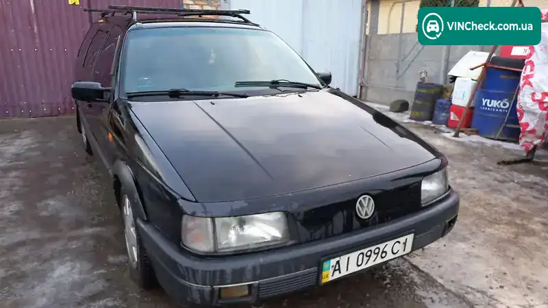 Volkswagen Passat 1993, фото з оголошення 1 з 16, VIN WVWZZZ31ZPE095640
