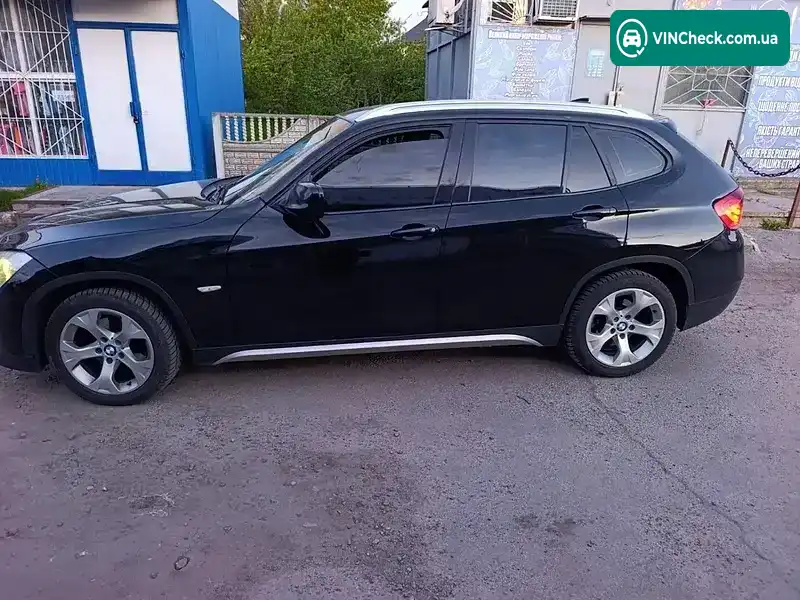 BMW X1 2010, фото з оголошення 2 з 11, VIN WBAVP31080VN14258
