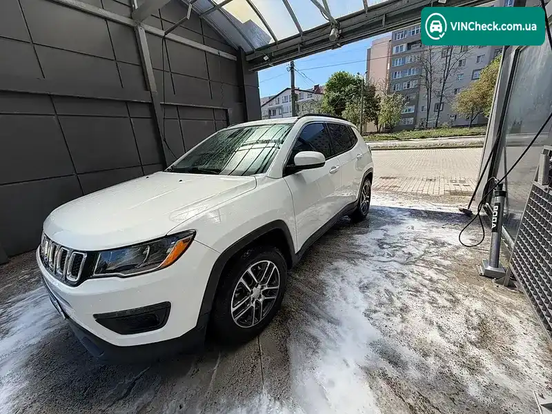 Jeep Compass 2018, фото з оголошення 1 з 13, VIN 3C4NJCBB9KT676875