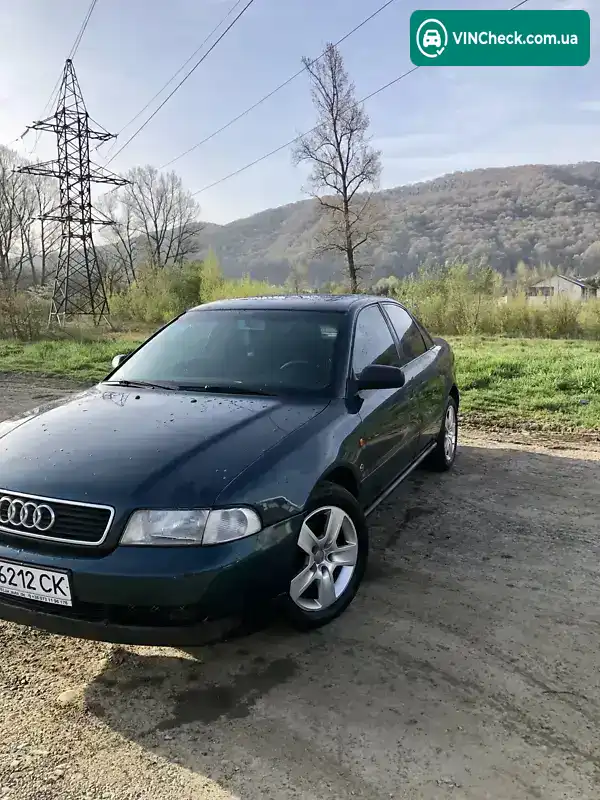 Audi A4 1995, фото з оголошення 1 з 10, VIN WAUZZZ8DZSA000911
