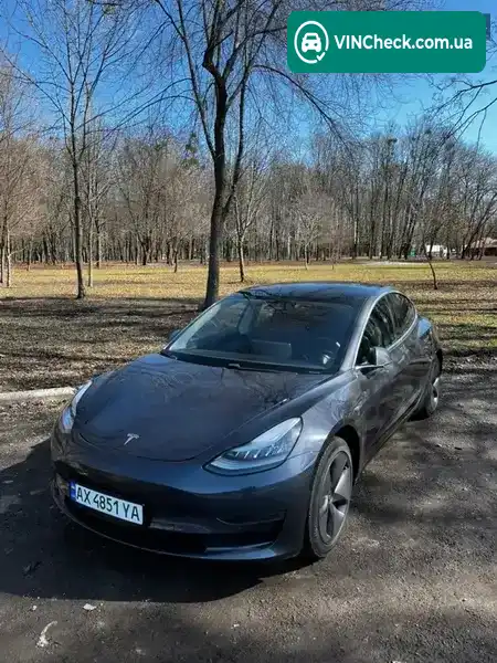 Tesla Model 3 2019, фото з оголошення 1 з 21, VIN 5YJ3E1EB5KF453095
