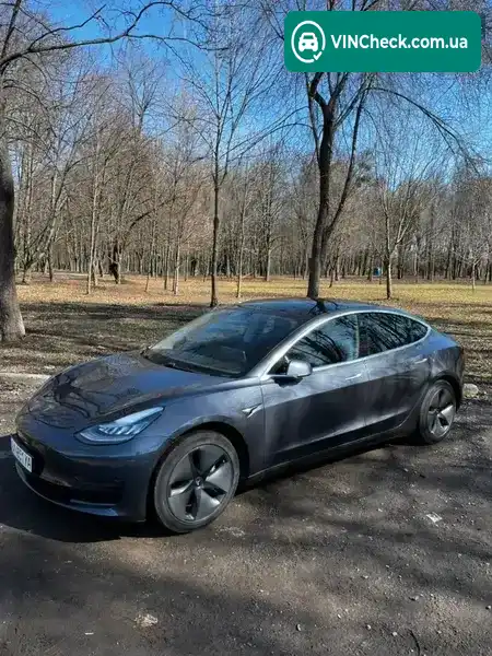 Tesla Model 3 2019, фото з оголошення 2 з 21, VIN 5YJ3E1EB5KF453095