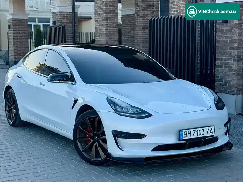 Tesla Model 3 2019, фото з оголошення 1 з 21, VIN 5YJ3E1EB3KF494535