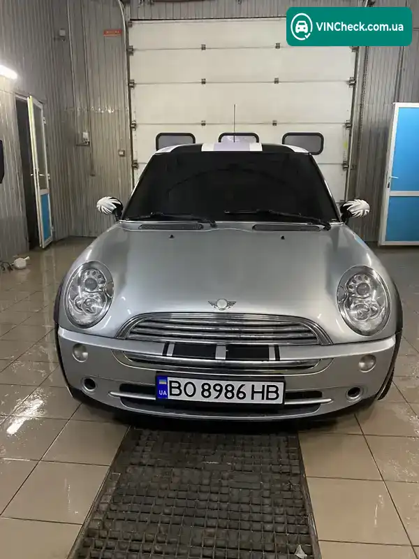 MINI Hatch 2007, фото з оголошення 1 з 20, VIN WMWRC31060TK97947