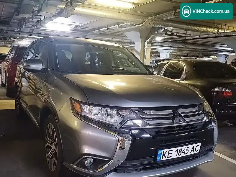 Mitsubishi Outlander 2018, фото з оголошення 2 з 17, VIN JA4AD3A39JJ003326
