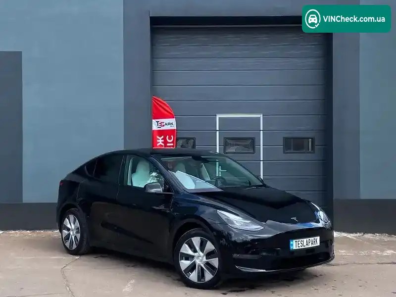 Tesla Model Y 2024, фото з оголошення 2 з 21, VIN 7SAYGDEE2RA246539
