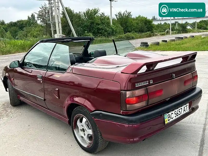 Renault 19 2000, фото з оголошення 1 з 8, VIN VF1B5320506886692