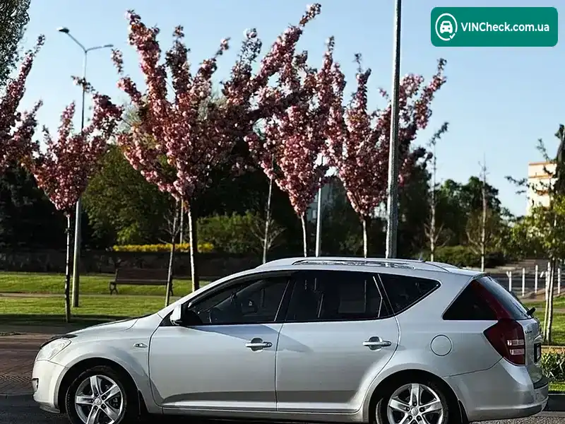 Kia Ceed 2008, фото з оголошення 2 з 12, VIN Y6LFF52238L005941