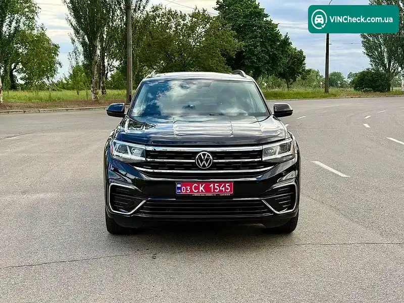 Volkswagen Atlas 2020, фото з оголошення 2 з 20, VIN 1V2PR2CA3MC546380