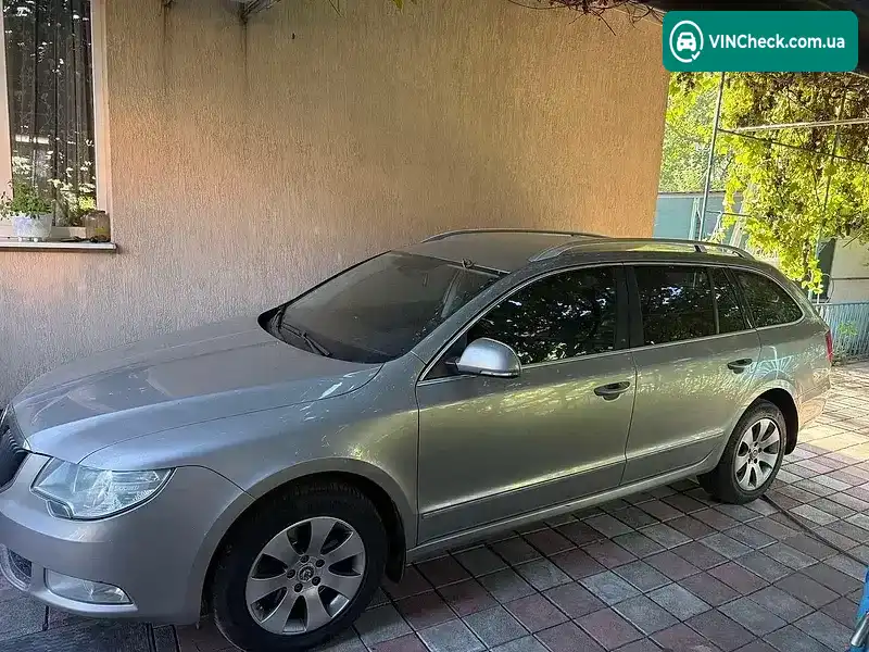 Skoda Superb 2012, фото з оголошення 2 з 6, VIN TMBJB43T7CB301143