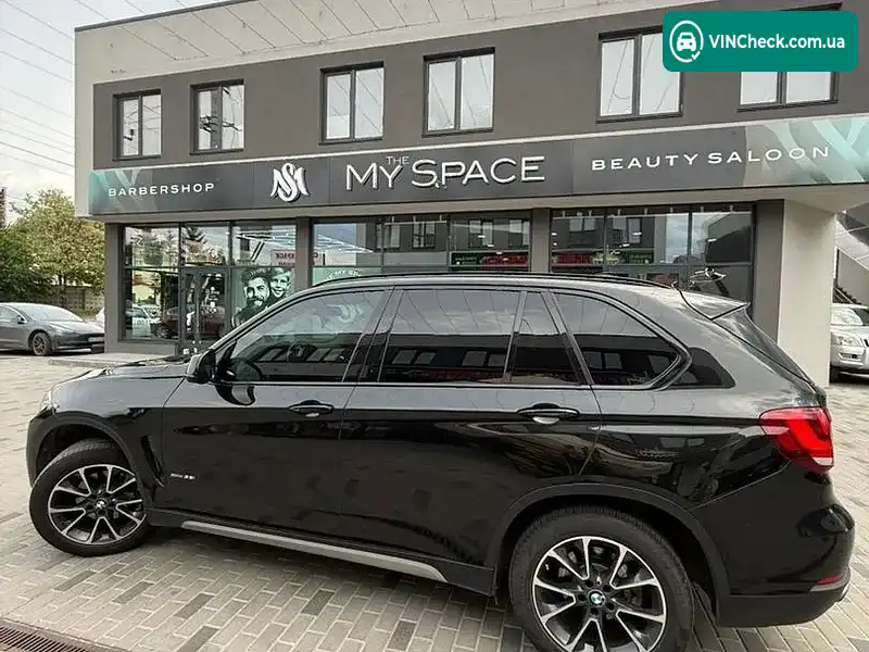 BMW X5 2016, фото з оголошення 2 з 17, VIN 5UXKR0C54H0U50413
