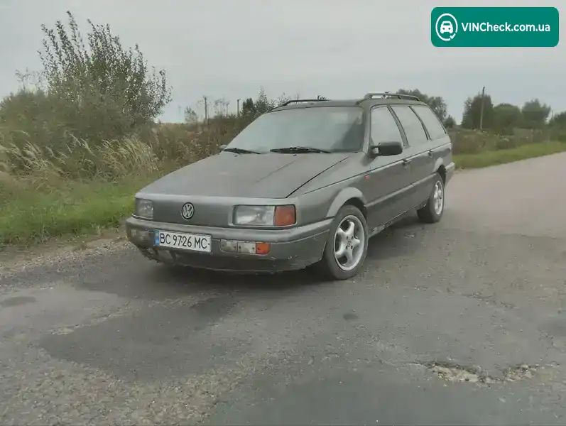 Volkswagen Passat 1993, фото з оголошення 1 з 10, VIN WVWZZZ31ZPE184049