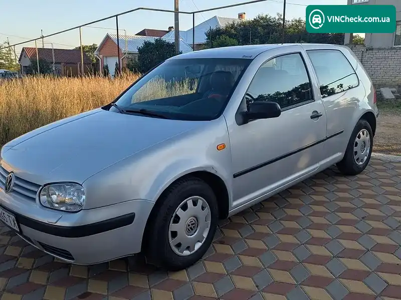 Volkswagen Golf 1999, фото з оголошення 2 з 17, VIN WVWZZZ1JZXW576360