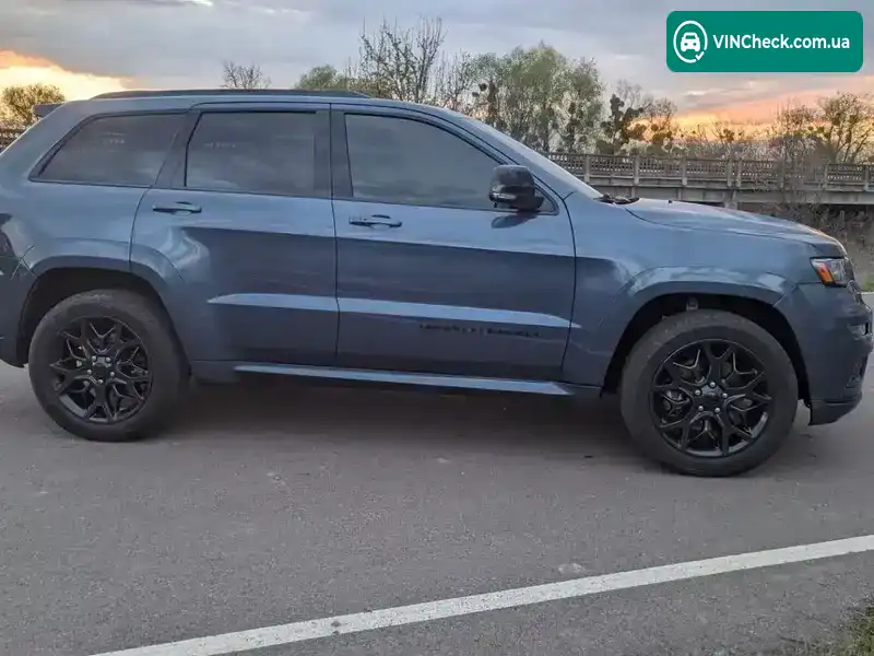Jeep Grand Cherokee 2021, фото з оголошення 2 з 11, VIN 1C4RJFBG7MC772422
