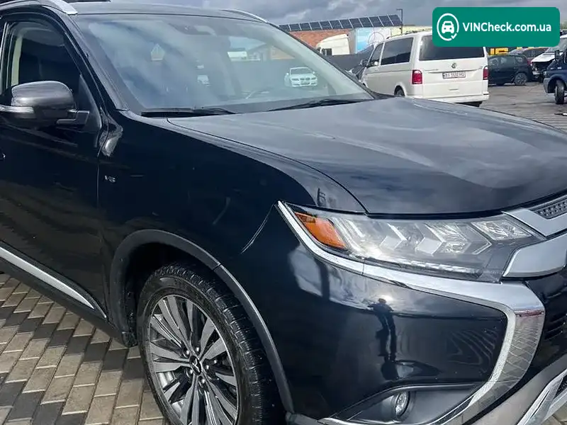 Mitsubishi Outlander 2018, фото з оголошення 2 з 20, VIN JA4JZ4AX9KZ002416
