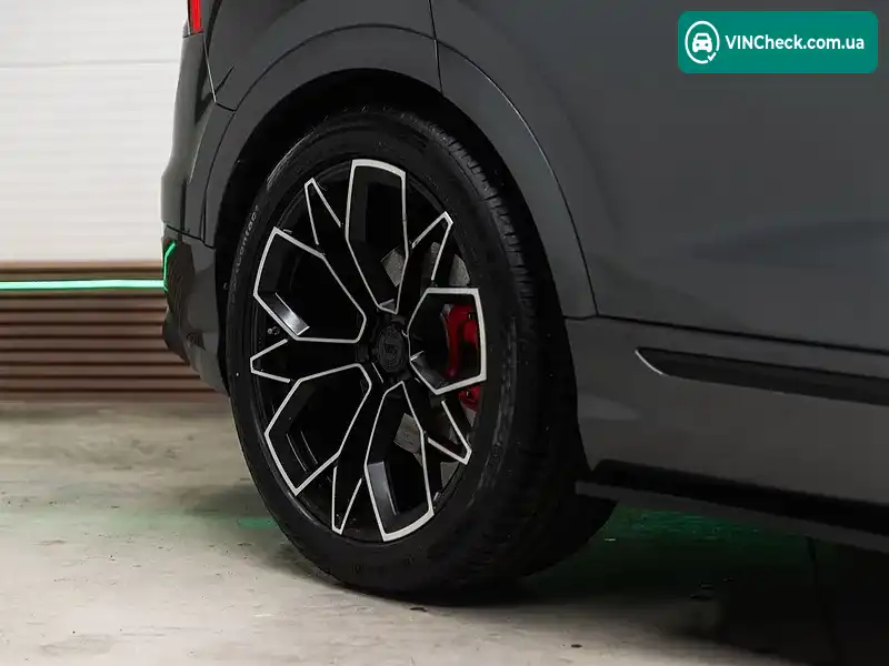 Audi Q8 2018, фото з оголошення 2 з 20, VIN WAUZZZF16KD012700