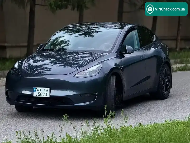 Tesla Model Y 2023, фото з оголошення 2 з 11, VIN 7SAYGAEE5PF928779