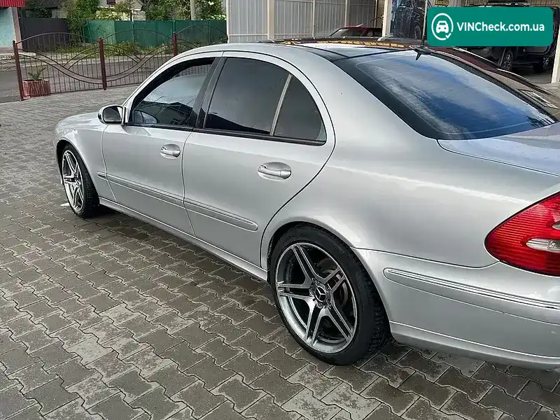 Mercedes-Benz E-Class 2002, фото з оголошення 1 з 12, VIN WDB2110651A004747