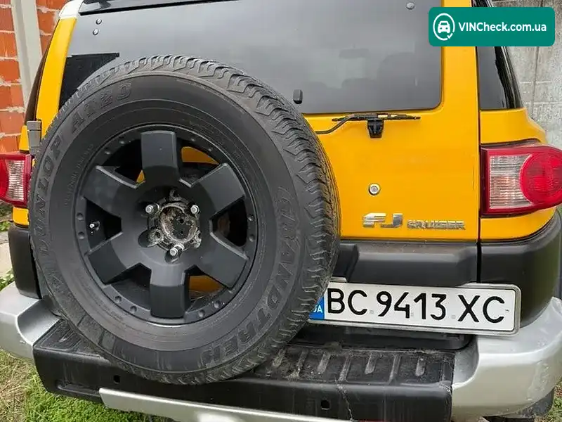 Toyota FJ Cruiser 2006, фото з оголошення 1 з 8, VIN JTEBU11F270025817