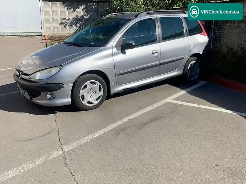 Peugeot 206 2002, фото з оголошення 2 з 13, VIN VF32EKFWF42610282