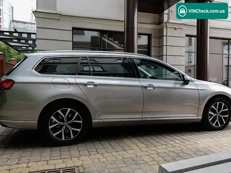 Volkswagen Passat 2020, фото з оголошення 2 з 20, VIN WVWZZZ3CZME001278