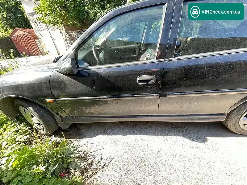Opel Vectra 1999, фото з оголошення 2 з 14, VIN W0L0JBF19X1103711