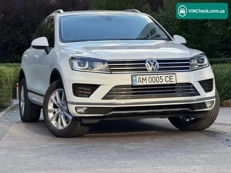 Volkswagen Touareg 2015, фото з оголошення 2 з 20, VIN WVGZZZ7PZFD012567