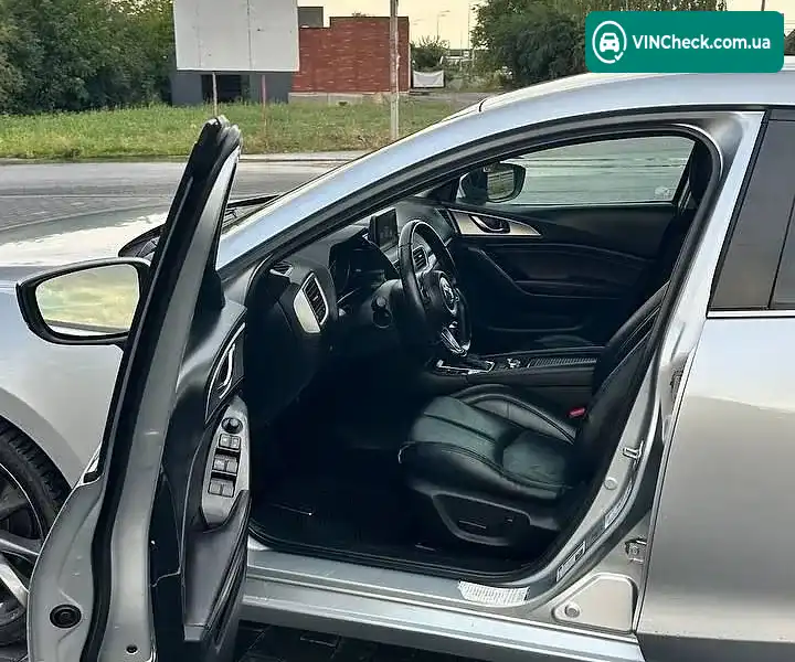 Mazda 3 2018, фото з оголошення 2 з 14, VIN 3MZBN1V31JM206801