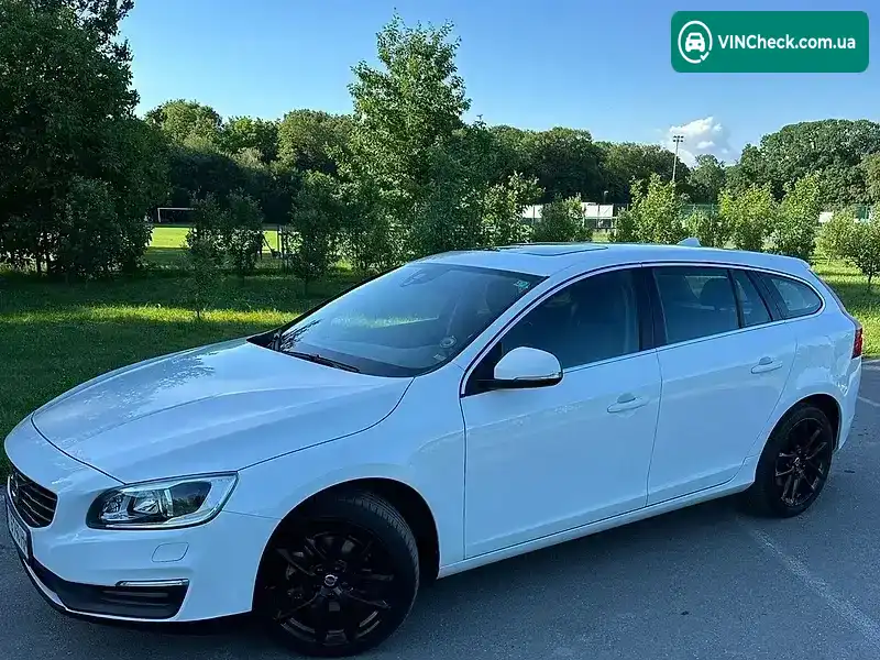 Volvo V60 2016, фото з оголошення 1 з 20, VIN YV1FW7481H1347267