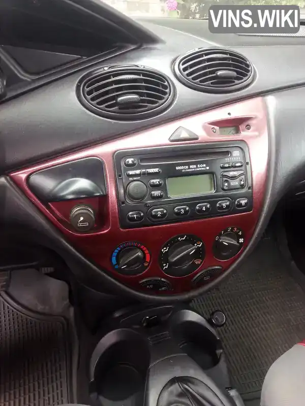 Ford Focus 2001, фото з оголошення 1 з 6, VIN WF0FXXWPDF1C23689