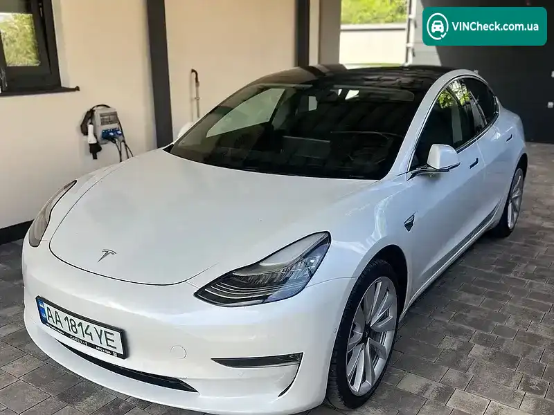 Tesla Model 3 2019, фото з оголошення 2 з 20, VIN 5YJ3E1EB1LF621753