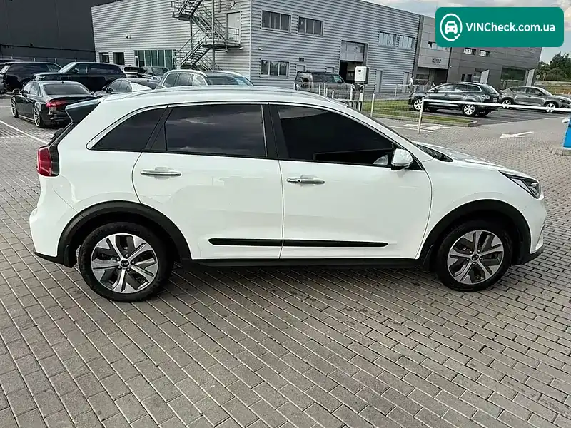 Kia Niro 2019, фото з оголошення 2 з 13, VIN KNACC81GFK5021125