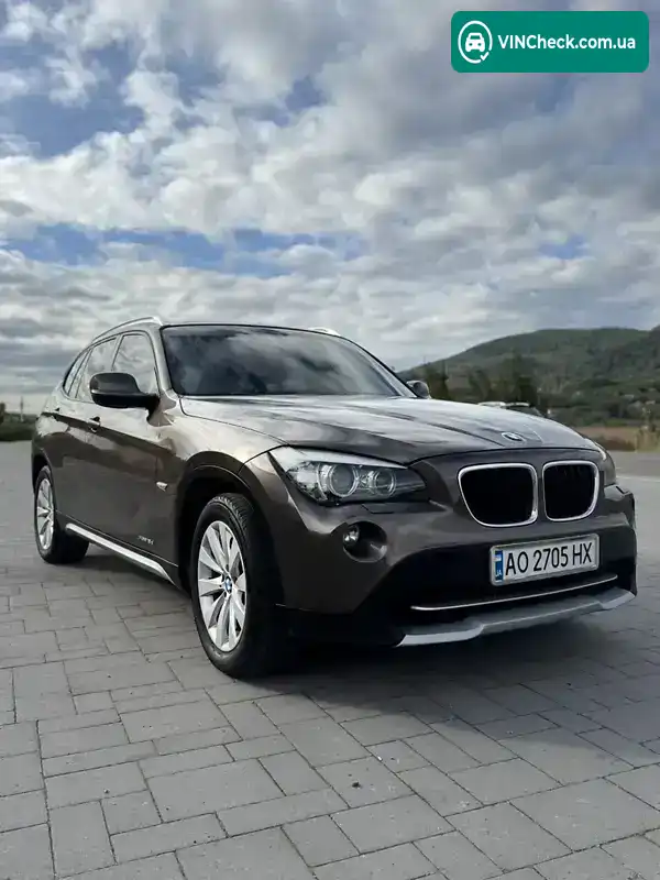 BMW X1 2011, фото з оголошення 1 з 16, VIN WBAVP11070VR73320