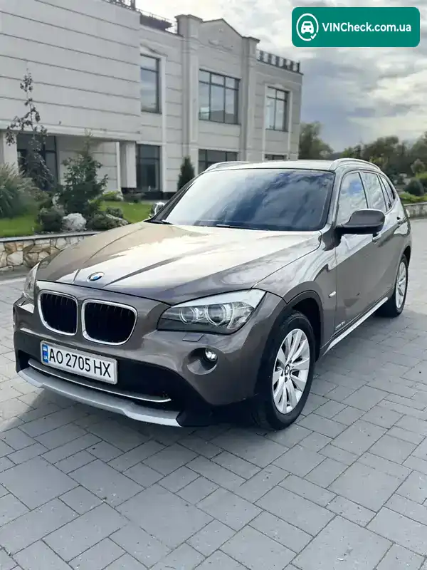 BMW X1 2011, фото з оголошення 2 з 16, VIN WBAVP11070VR73320