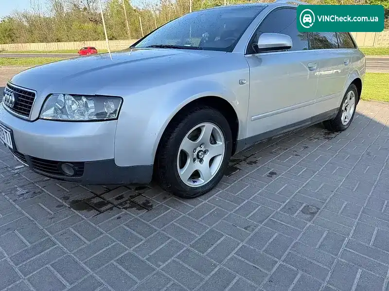 Audi A4 2002, фото з оголошення 1 з 16, VIN WAUZZZ8E93A182911