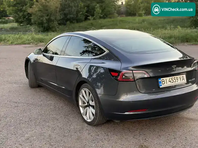 Tesla Model 3 2018, фото з оголошення 2 з 21, VIN 5YJ3E1EB2JF087272
