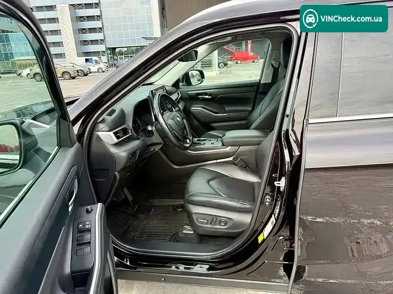 Toyota Highlander 2020, фото з оголошення 2 з 21, VIN 5TDHBRCH8LS005855
