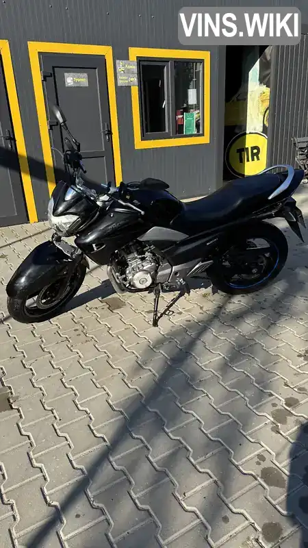 Suzuki GSR 250 2016, фото з оголошення 2 з 11, VIN LC6GJ55D001112322