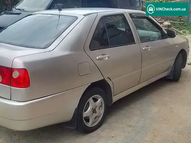 Chery Amulet 2007, фото з оголошення 2 з 20, VIN Y6DDA11B17D155430