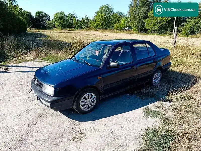 Volkswagen Vento 1993, фото з оголошення 2 з 7, VIN WVWZZZ1HZPW560762