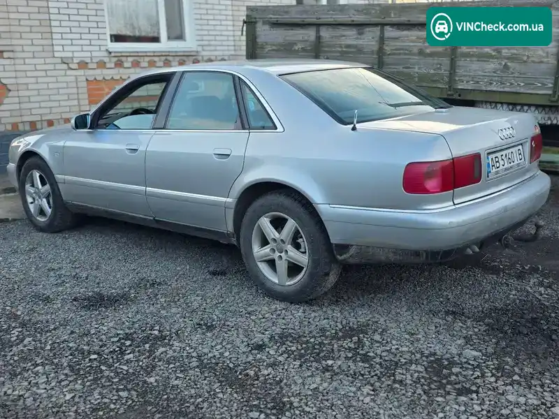 Audi A8 2001, фото з оголошення 1 з 10, VIN WAUZZZ4D12N002258
