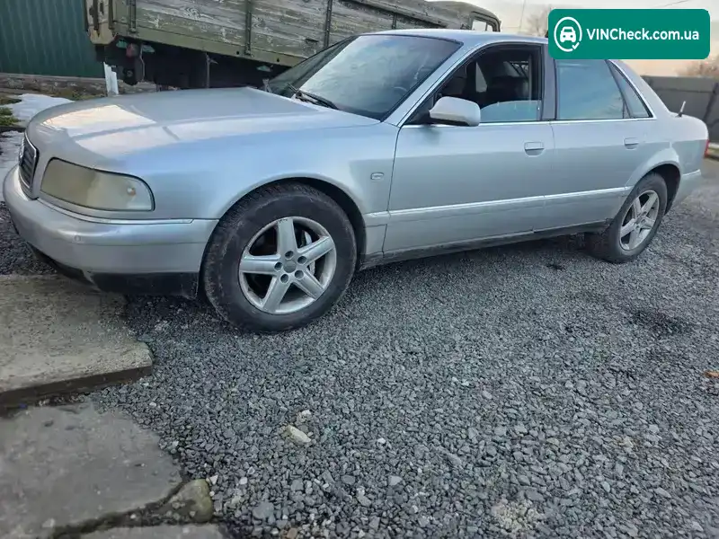 Audi A8 2001, фото з оголошення 2 з 10, VIN WAUZZZ4D12N002258