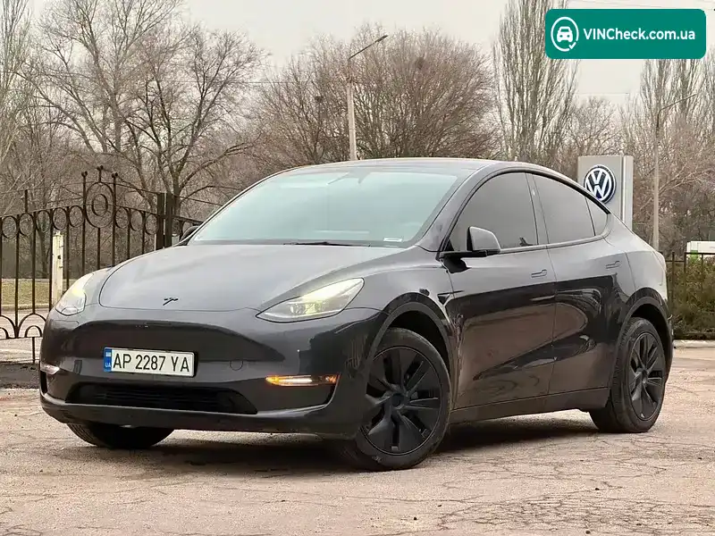 Tesla Model Y 2024, фото з оголошення 1 з 21, VIN 7SAYGDEE6RF114810