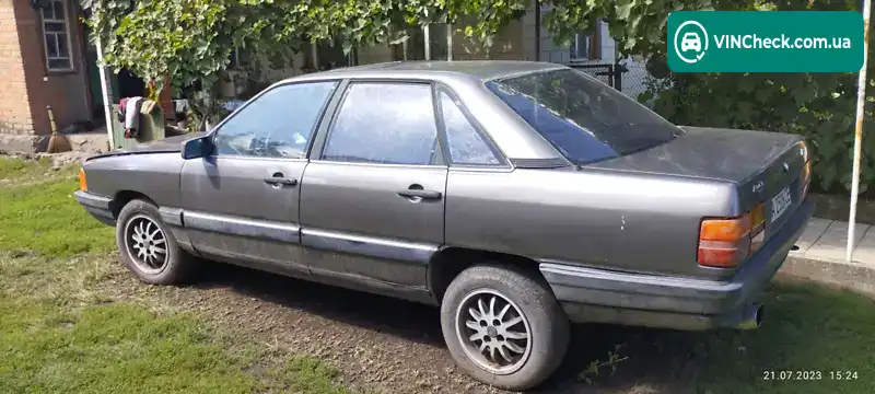 Audi 100 1983, фото з оголошення 1 з 8, VIN WAUZZZ44ZDN037684